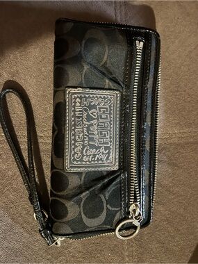 Coach Black Signature Logo Wristlet with Front Zip